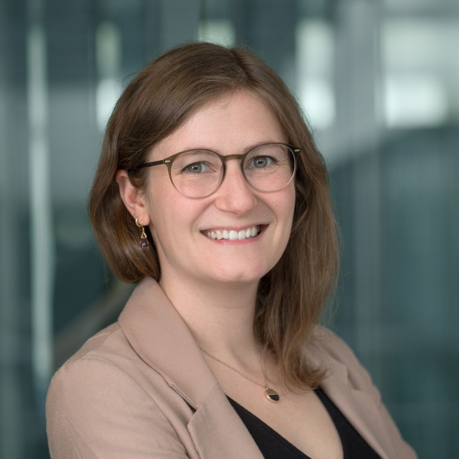 Portrait of Muriel Leuenberger